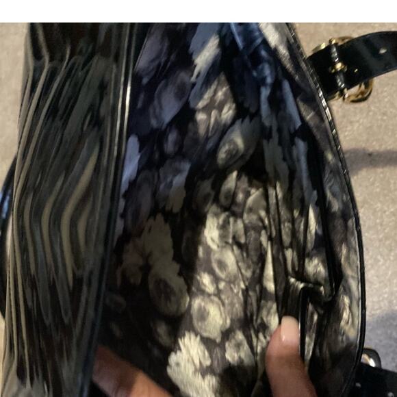 Ted Baker London Black Patent PVC Quilted Gold Logo Zip Buckle Agathis Bag Purse - Picture 7 of 11